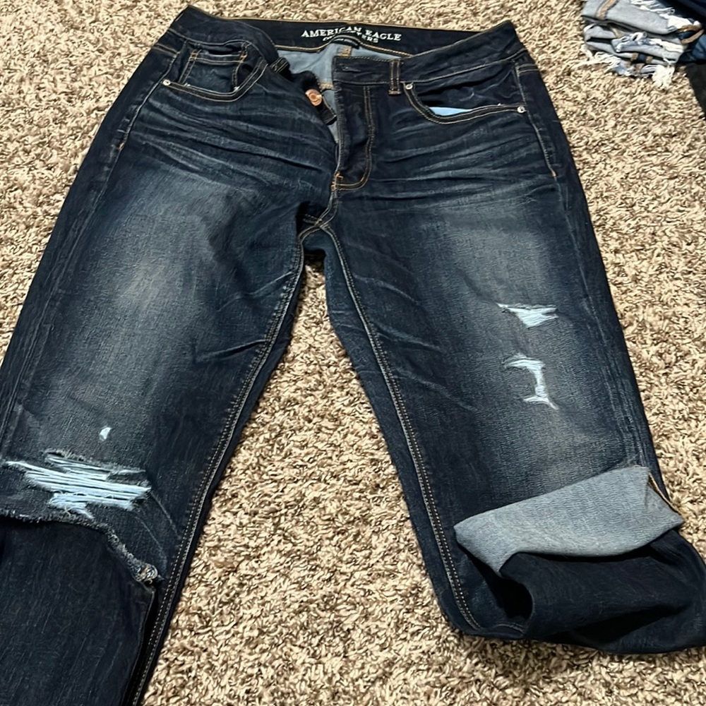 American eagle Tomgirl jeans. No tags but never worn